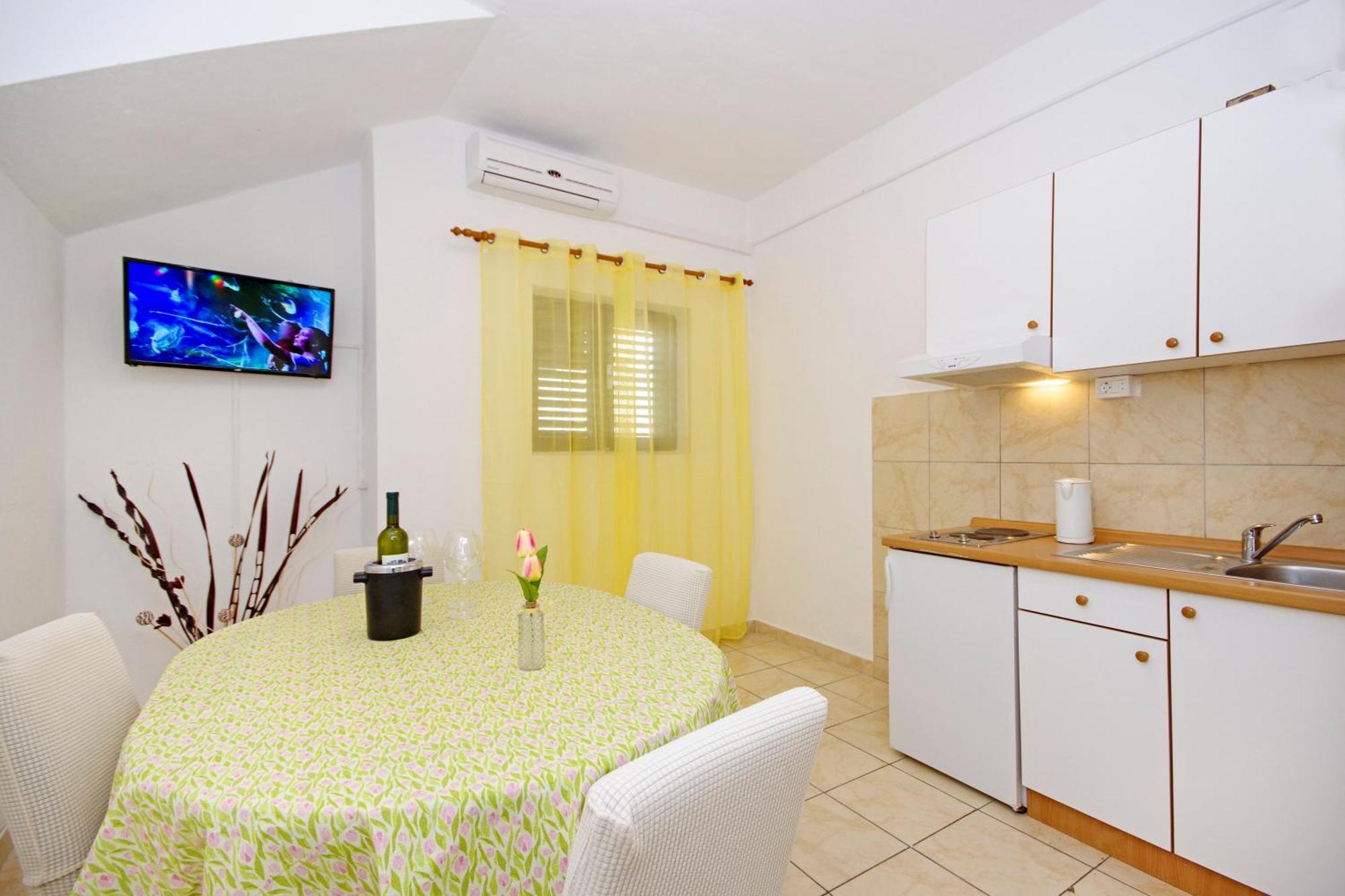 Apartmani Tomas Tučepi Extérieur photo