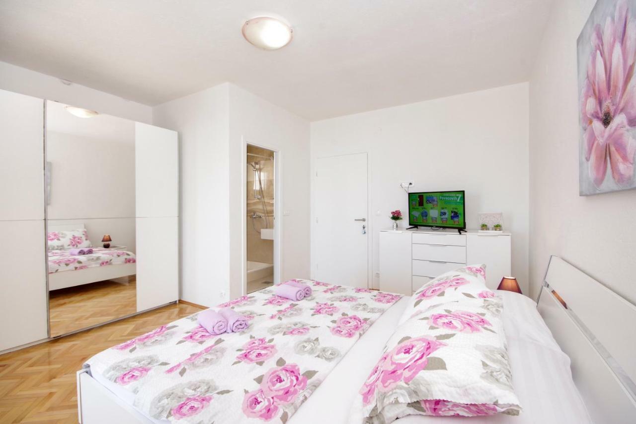 Apartmani Tomas Tučepi Extérieur photo