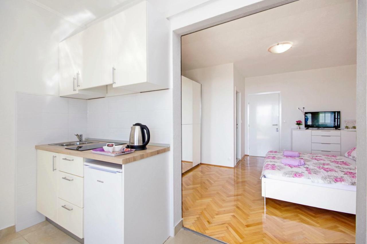 Apartmani Tomas Tučepi Extérieur photo