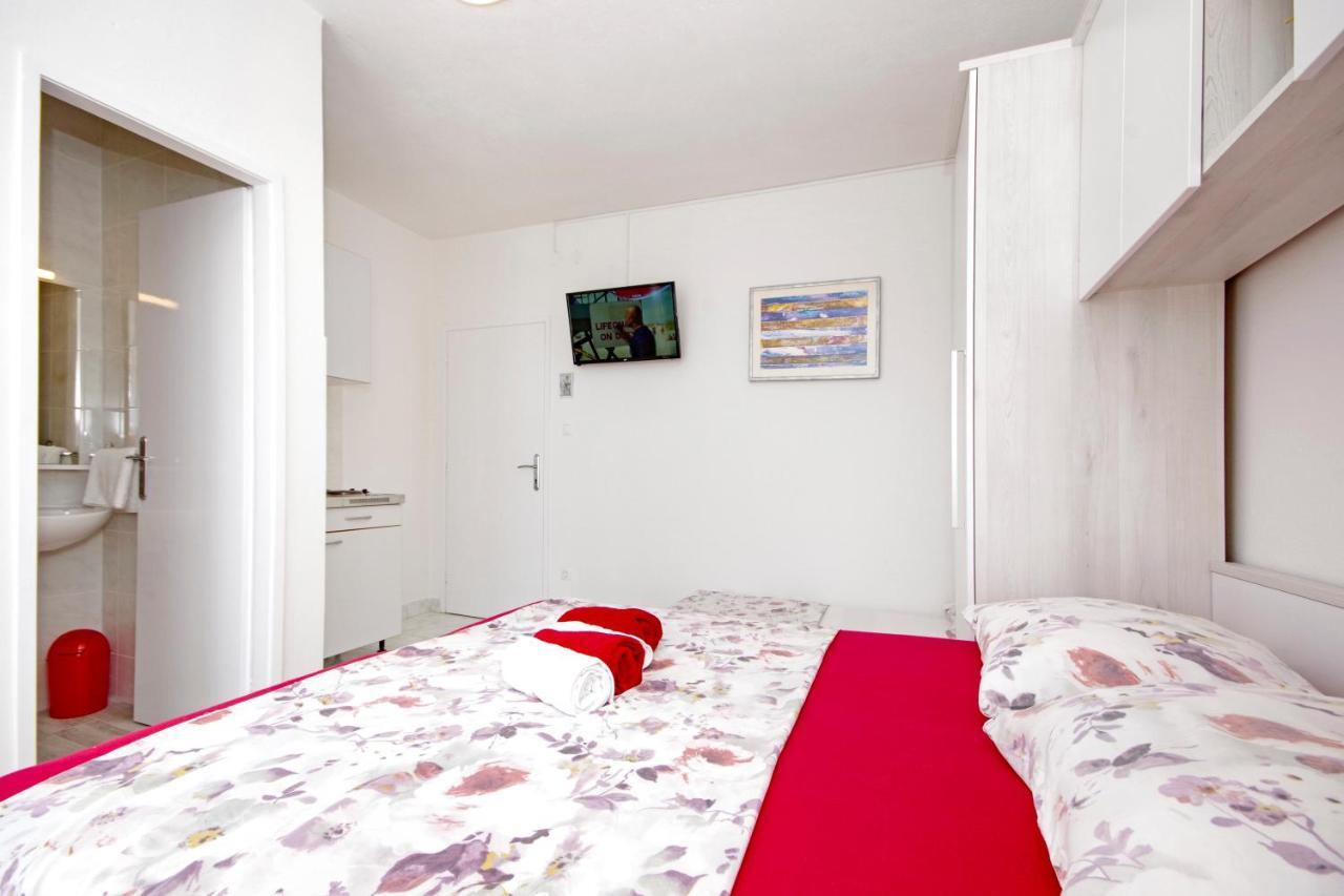 Apartmani Tomas Tučepi Extérieur photo